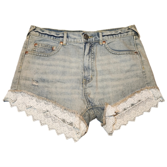 Free People Denim and Lace Overwash Distressed Shorts Size 26 Summer Spring - Picture 2 of 7